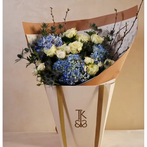 Serenity Blue Grand Flower Bouquet in deluxe grand size